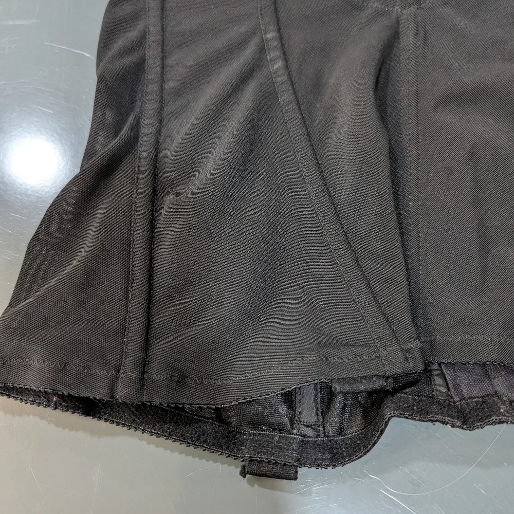 Adonna hook zip